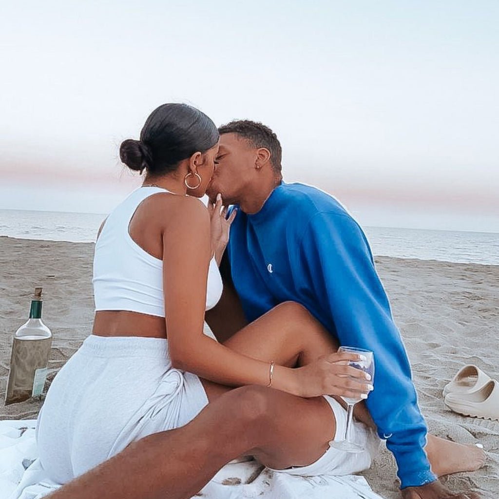 100 LOVE & ROMANCE Affirmations